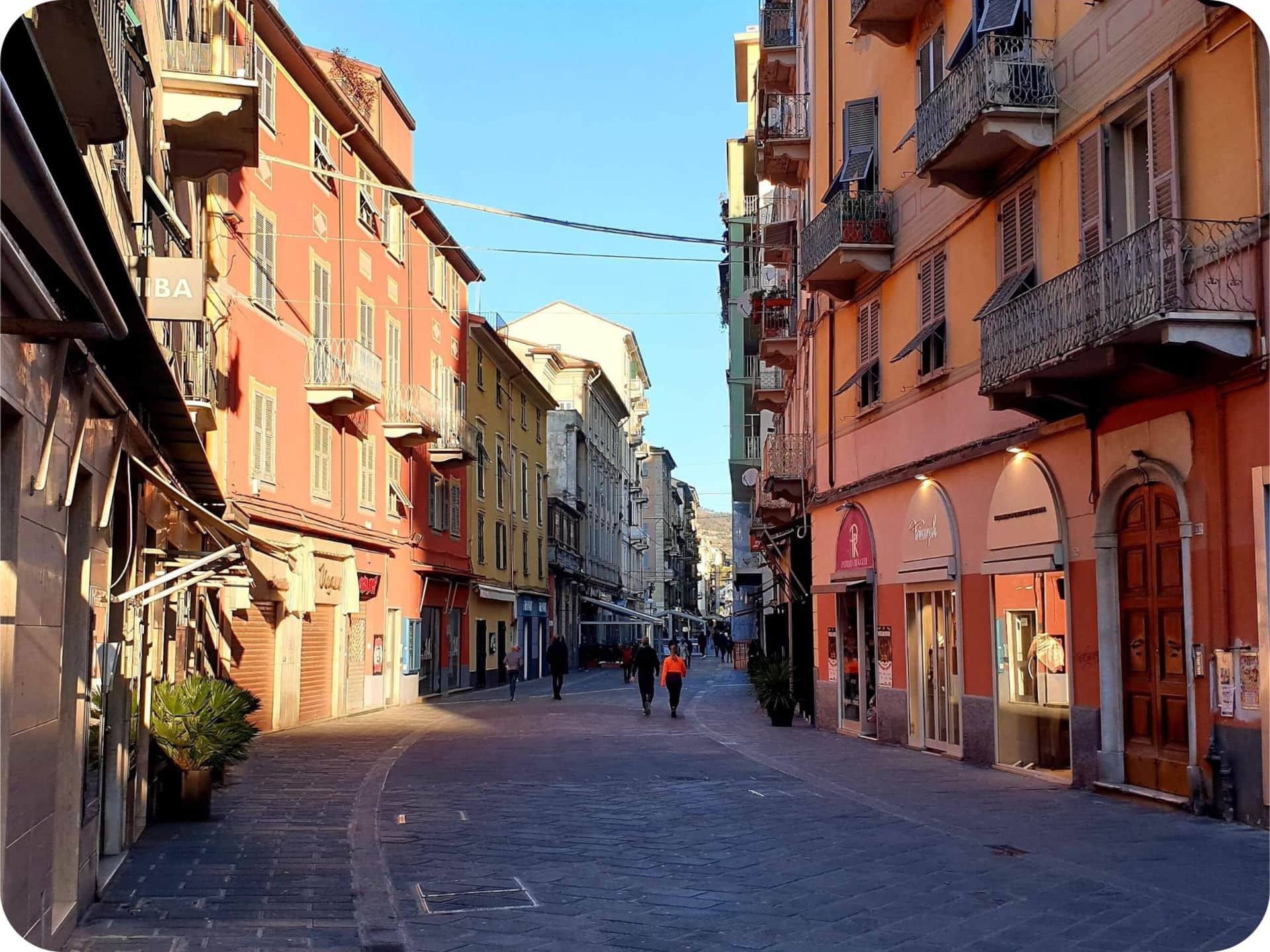 Historical center Via del Prione via-del-prione-la-spezia-old-town