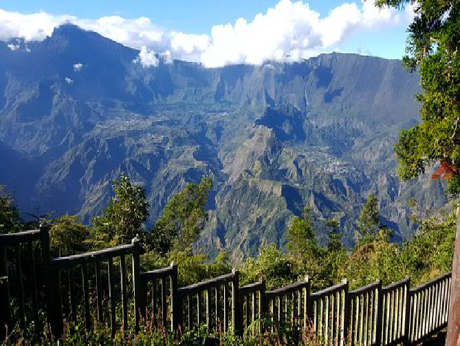 La Fenêtre des Makes à 30 minutes de l'Etang Salé les Bains et de Les Villas Emmanuel La Réunion