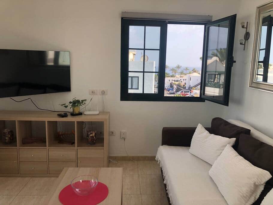 Wohnzimmer: Internationales TV, WLAN und Merblick Wohnzimmer: Internationales TV, WLAN und Merblick