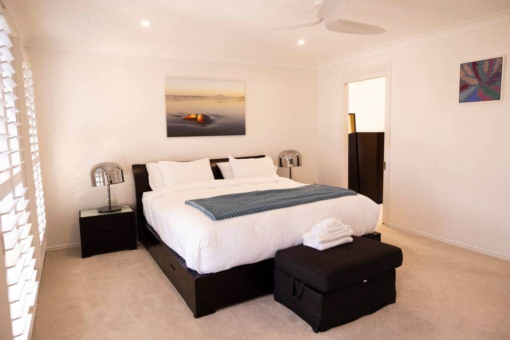 Master bedroom Master bedroom