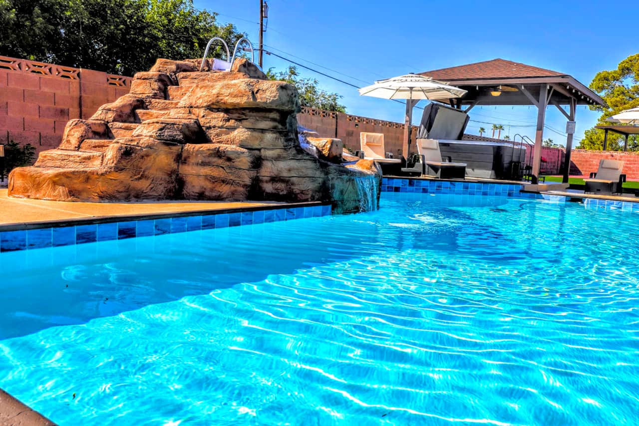 Rocky Mini Waterslide