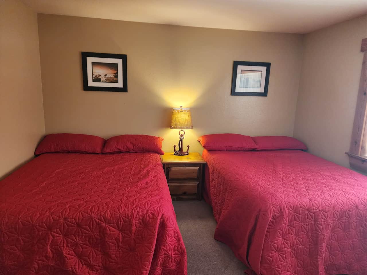 Room 8 Beds