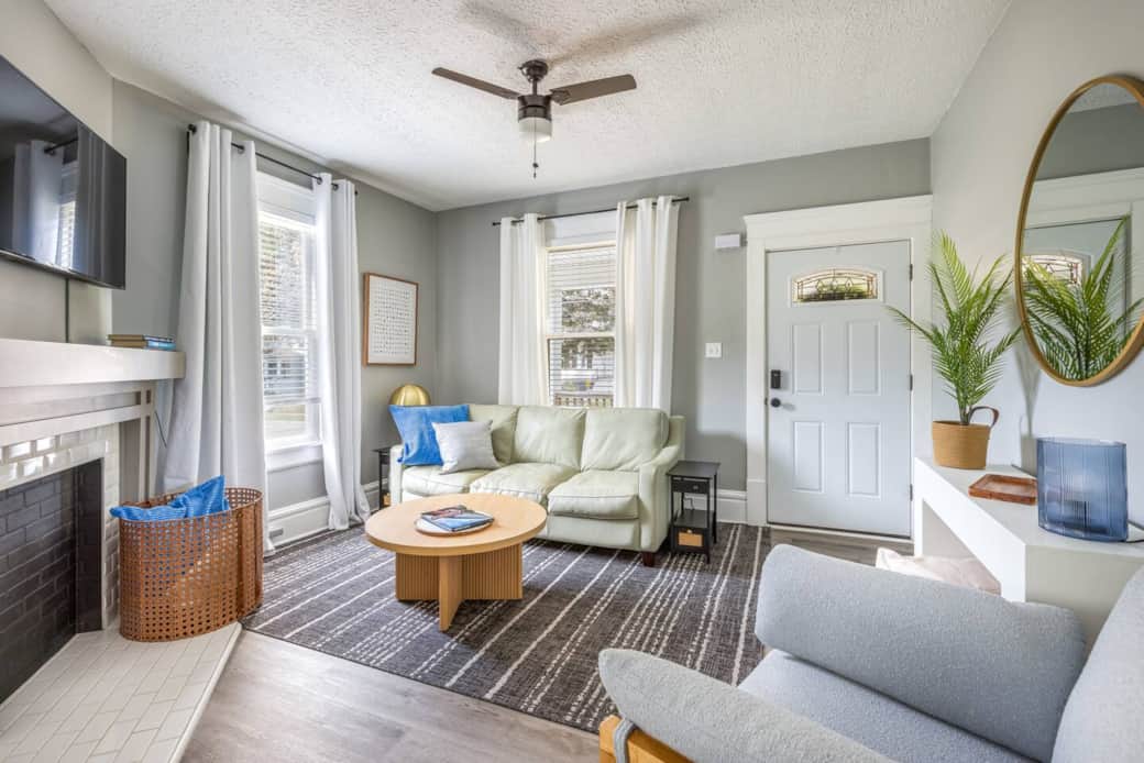 Welcome to The Nurse's Nest in Akron! Welcome to The Nurse's Nest in Akron!