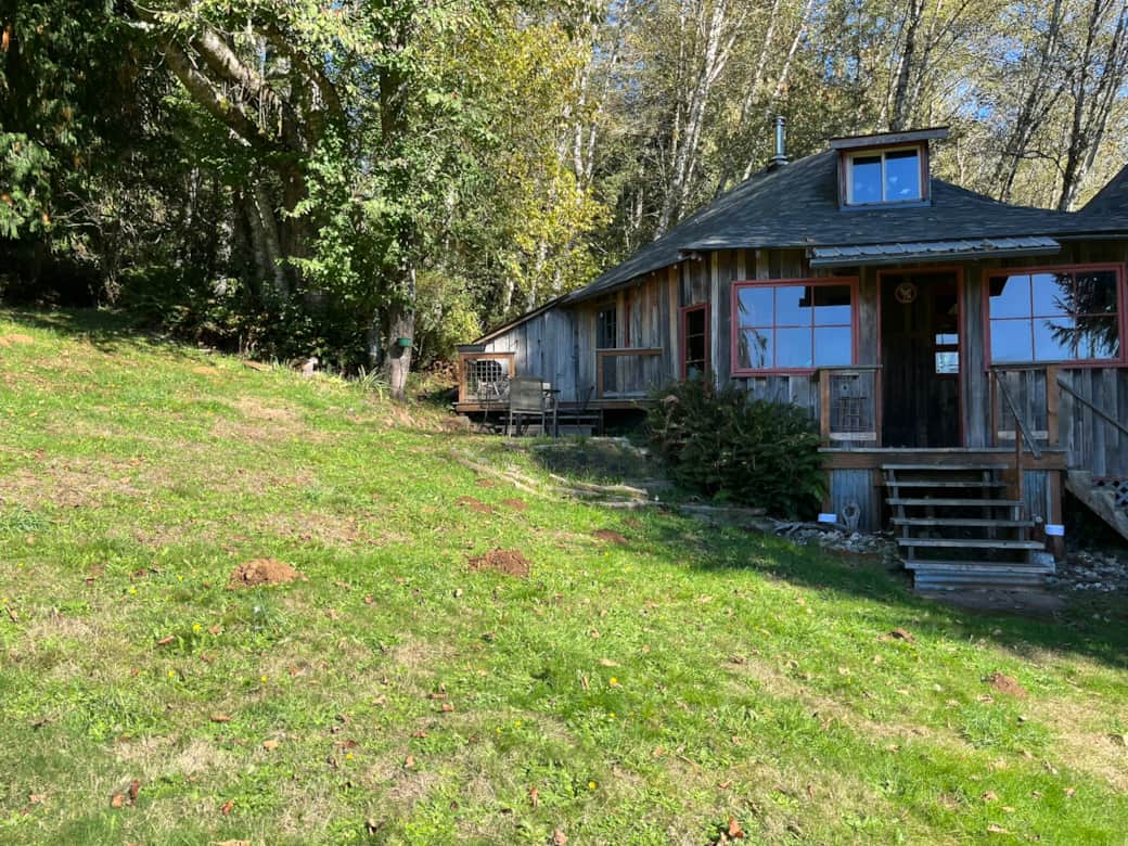 Rustic Cottage Rustic Cottage