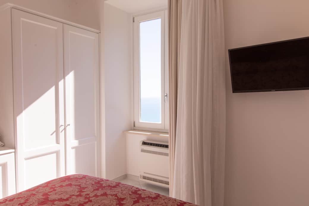Bedroom 1 with Sea View