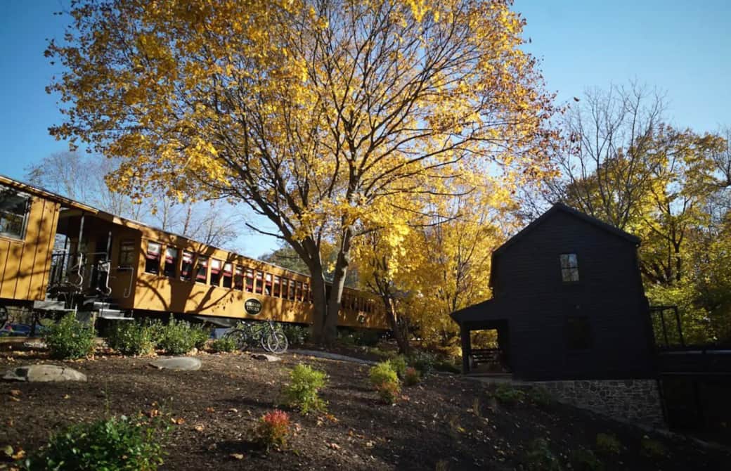 Exterior, proximity to the Trail