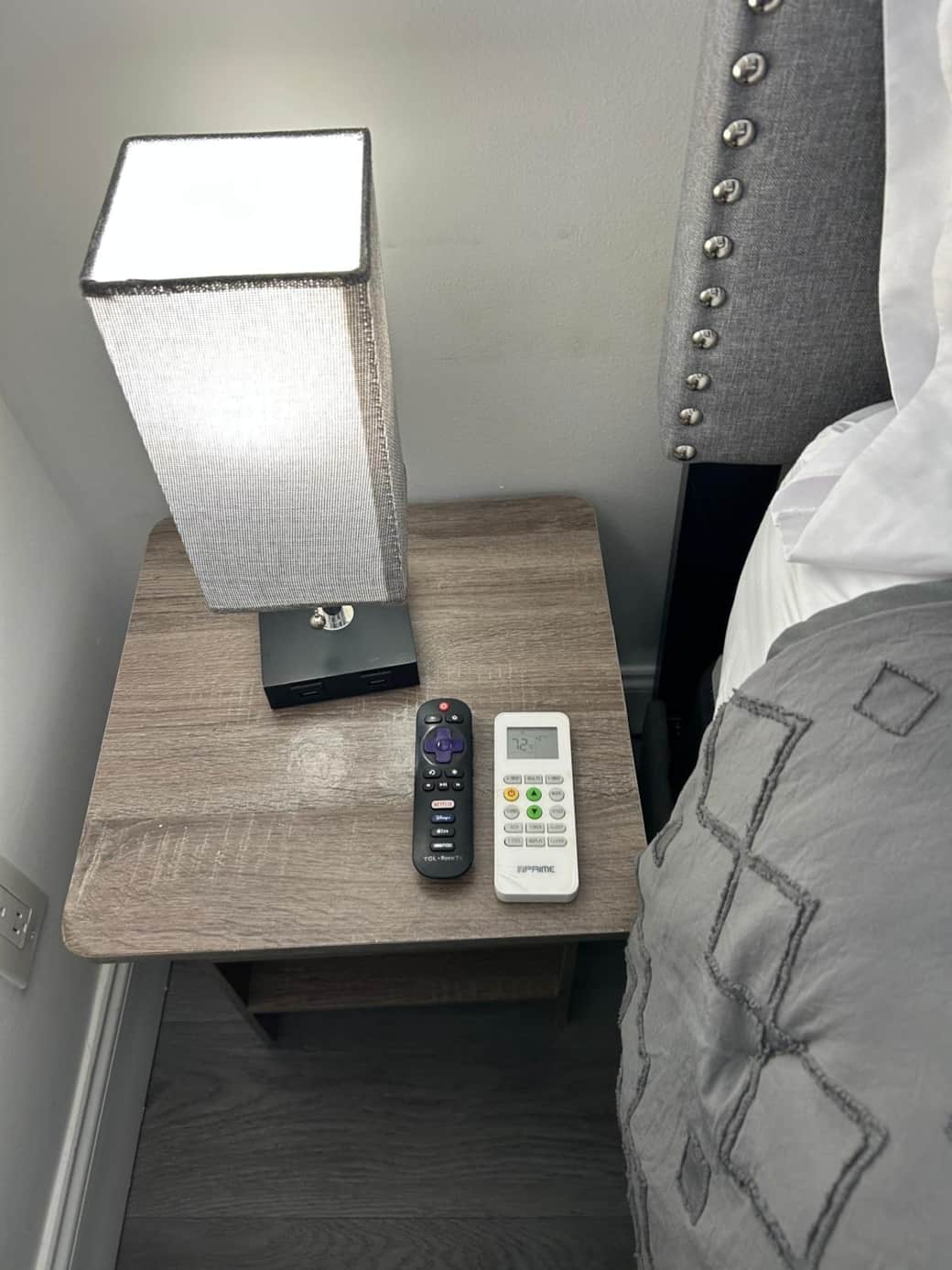 Room includes nightstand, lamp, AC and TV remotes. Lakeland, FL Room includes nightstand, lamp, AC and TV remotes. Lakeland, FL