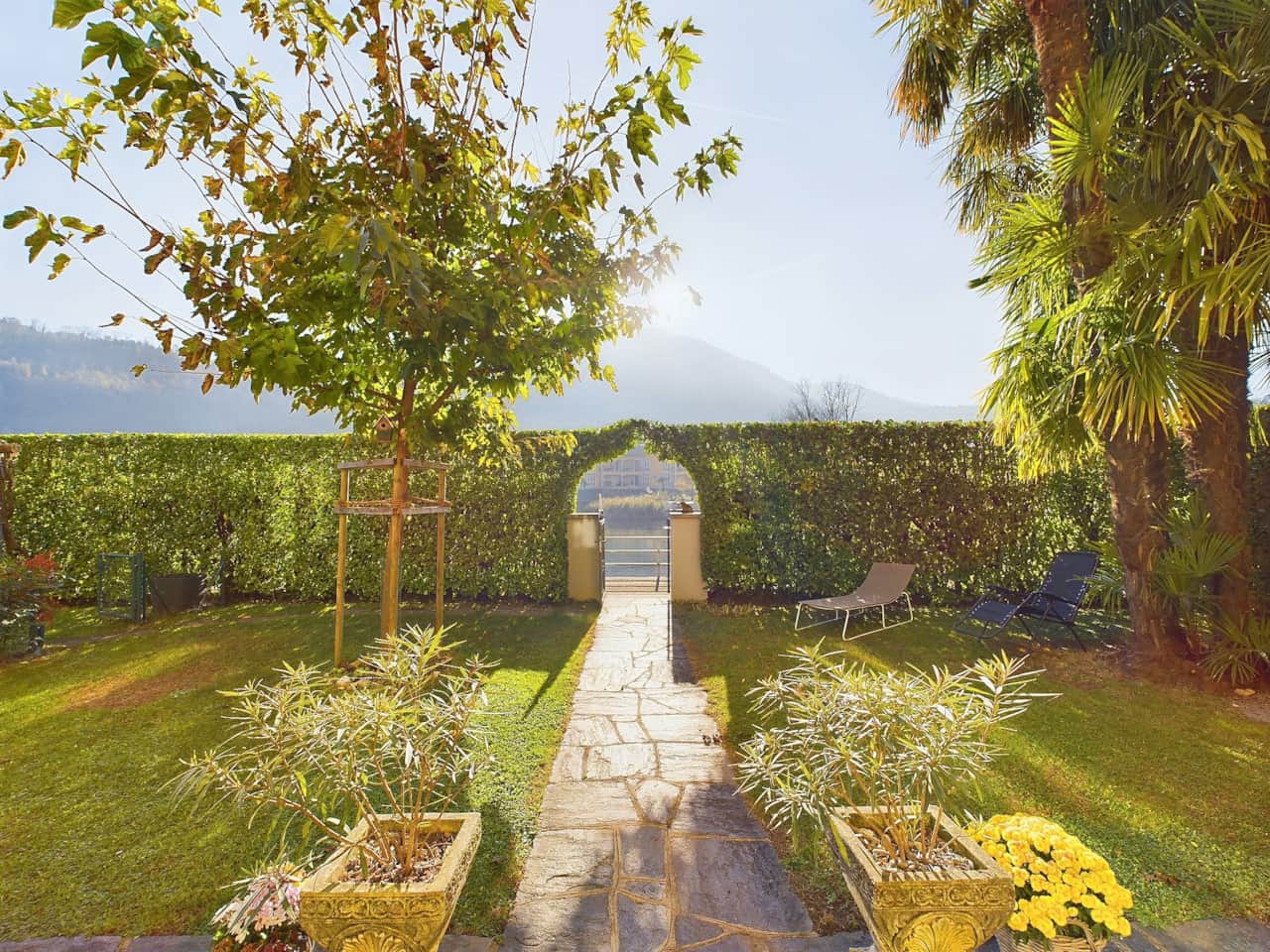 Garten mit See