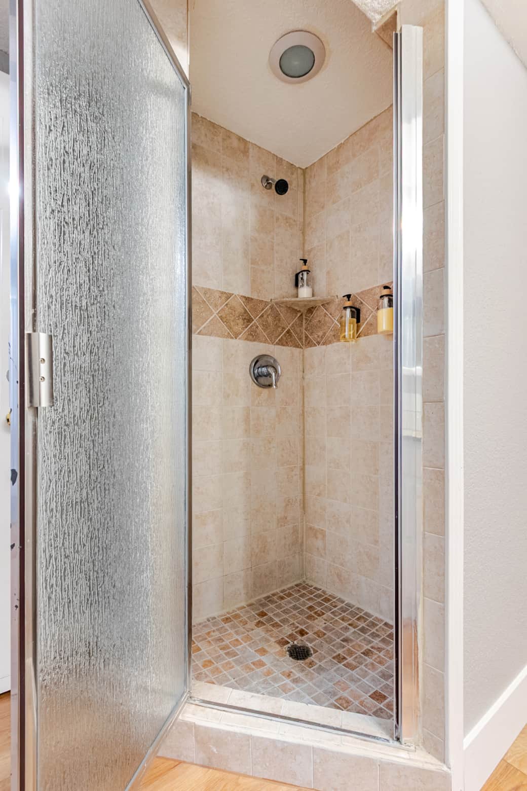 Bathroom (2) shower Bathroom (2) shower