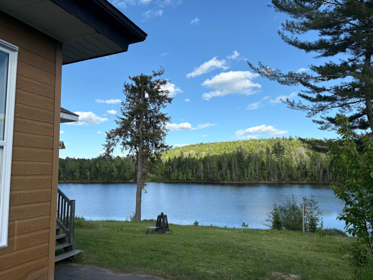 Extérieur et lac