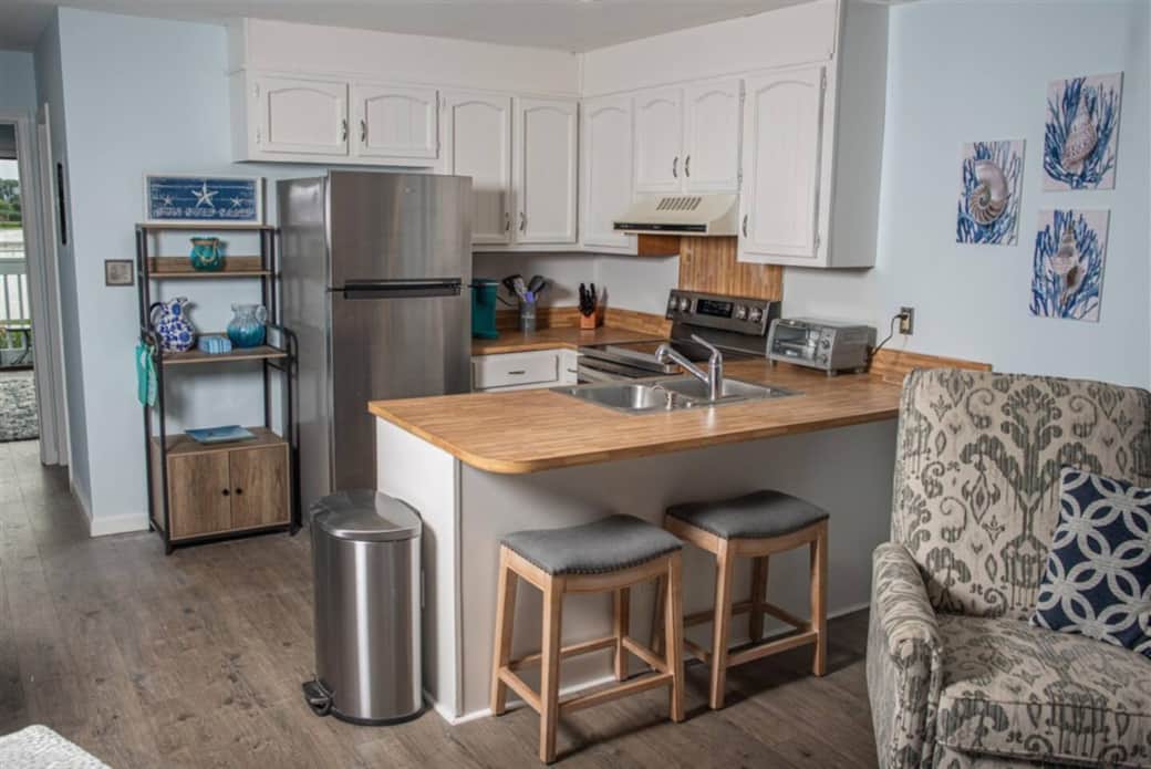 64ce3599 38ac 47a1 998e e07de4fe4b98