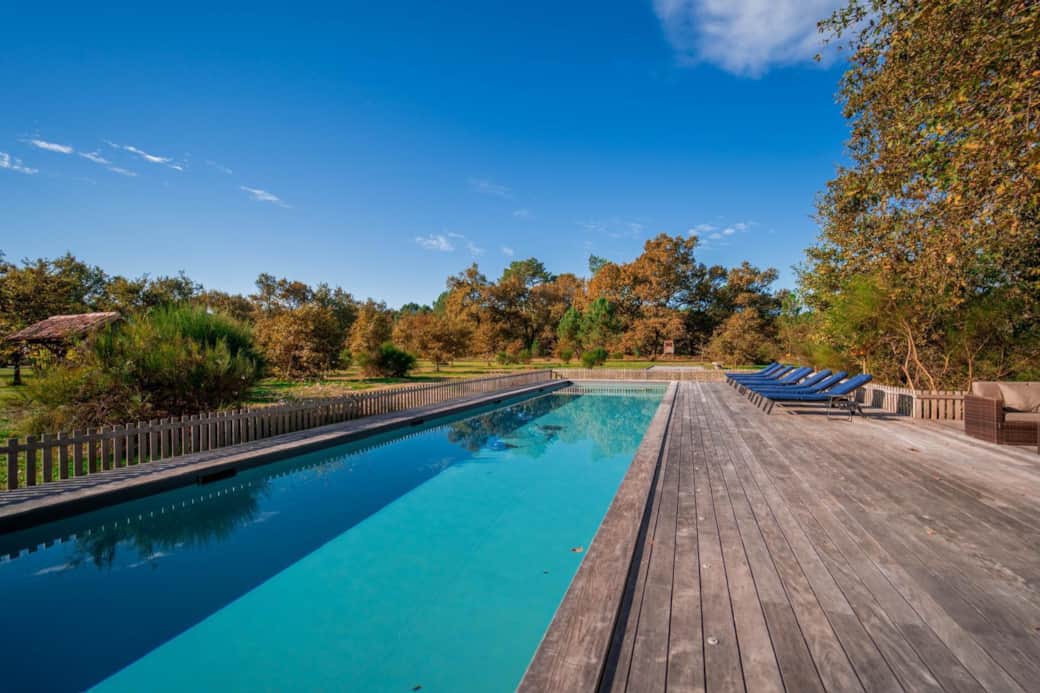 DOMAINE DE PEYSANTE PISCINE