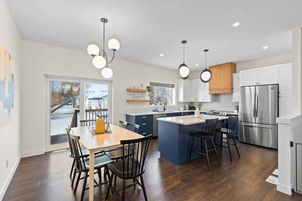 Lots of room for everyone in the kitchen