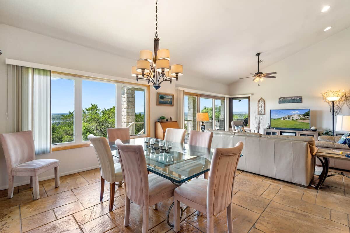 Gather for meals while enjoying panoramic Lake Travis views.