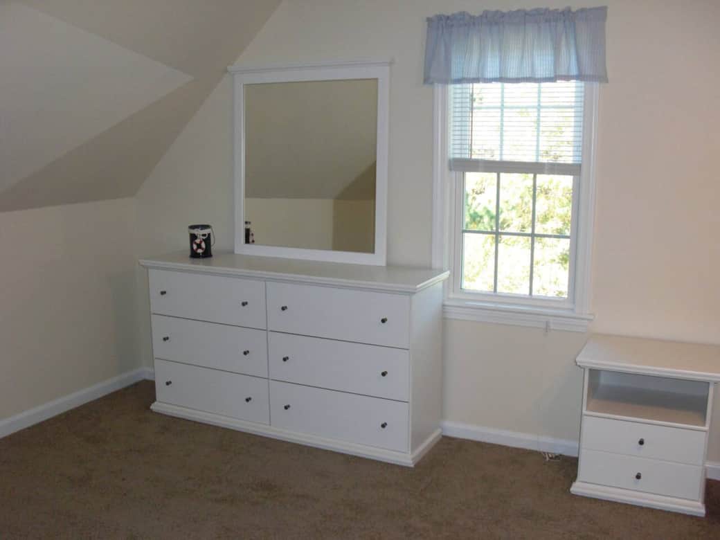 2nd Floor Bedroom (pic 2) 2nd Floor Bedroom (pic 2)