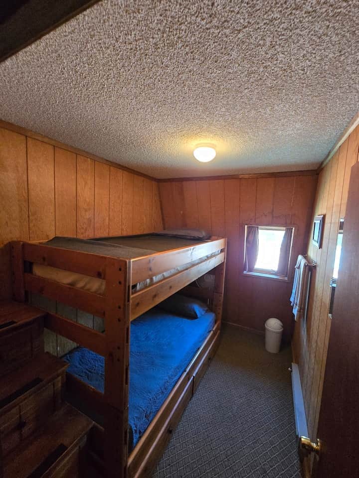Lodge bunk beds Lodge bunk beds