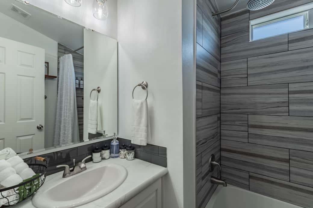 Hall Bath-01