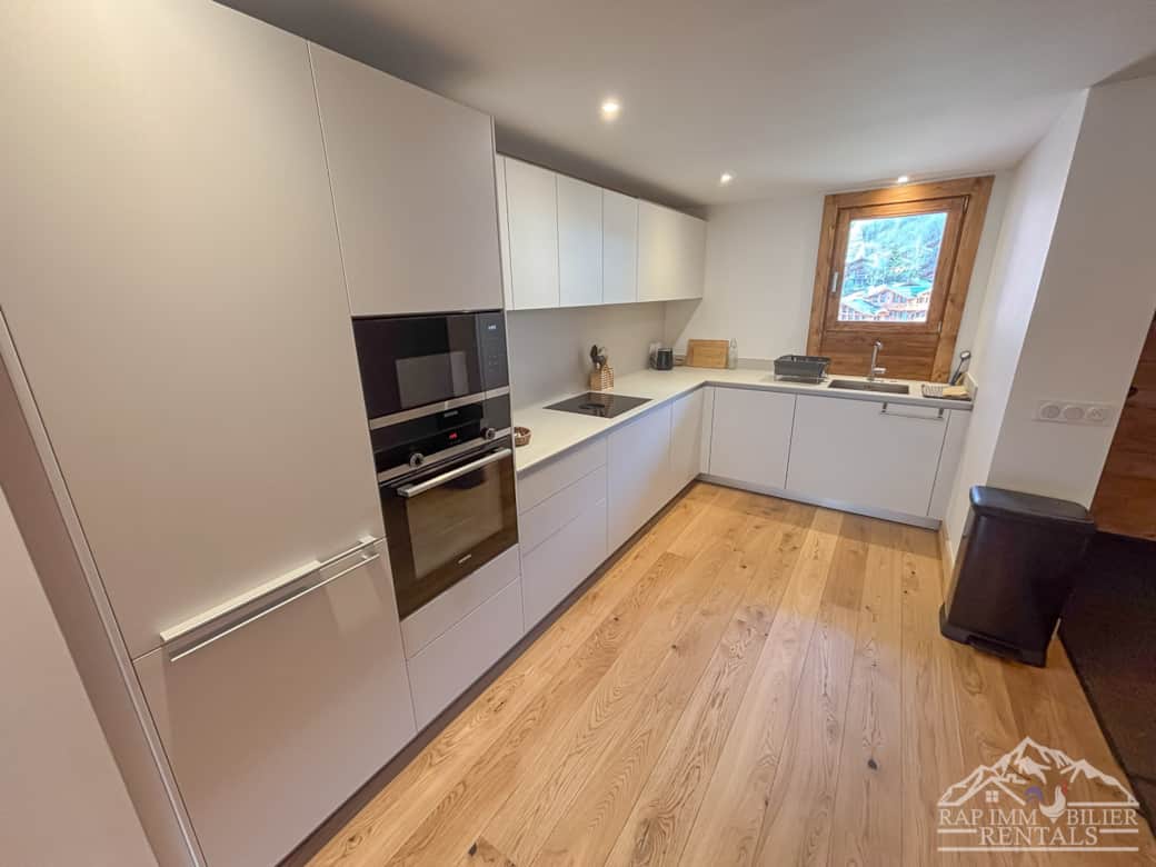 LP - (1) Kitchen -2