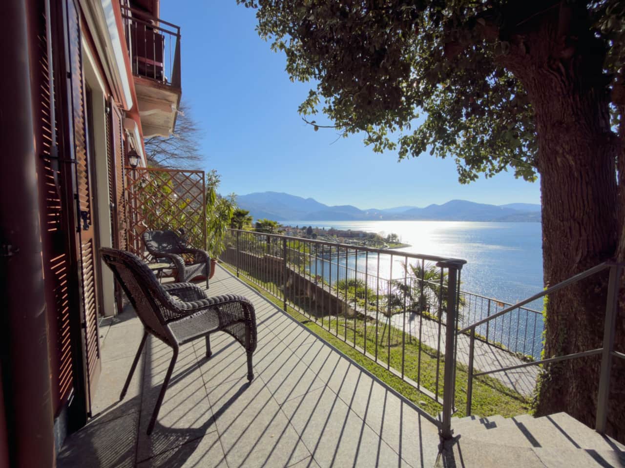Villa Angelina Cannero Riviera Perla Zimmer Terrasse Seeblick Lago Maggiore