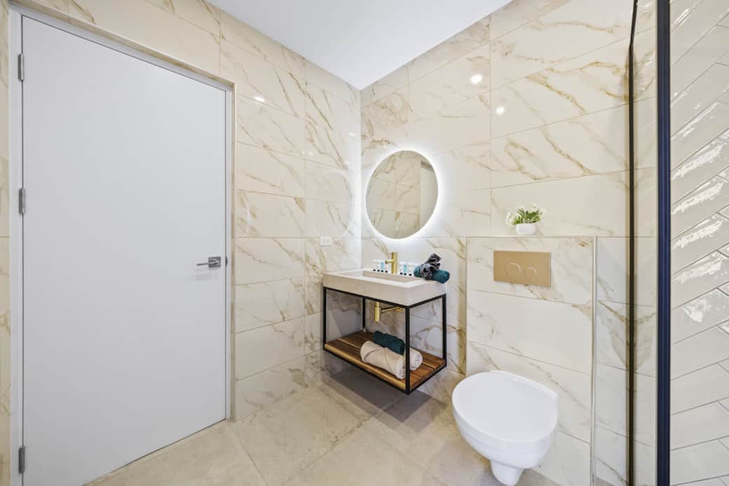 Elegant Guest Bathroom 1