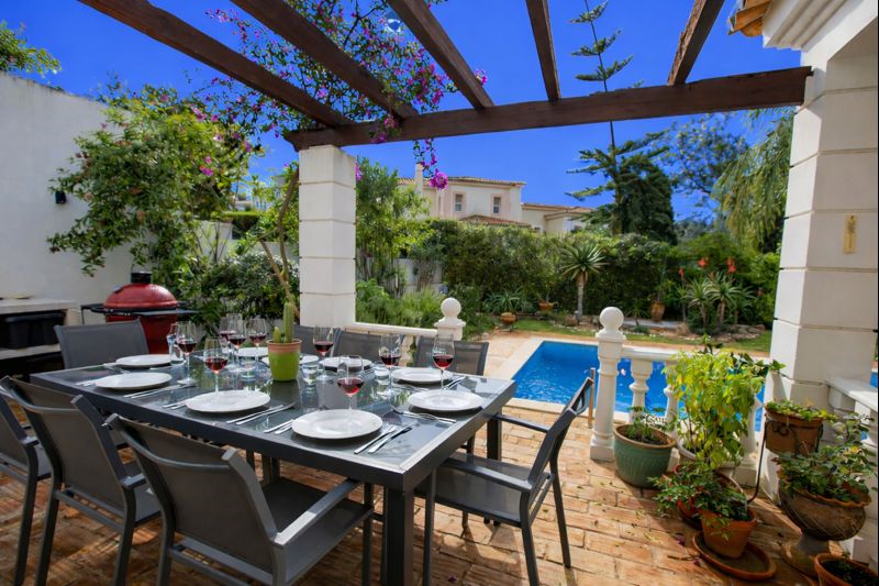 Outdoor Dinning 