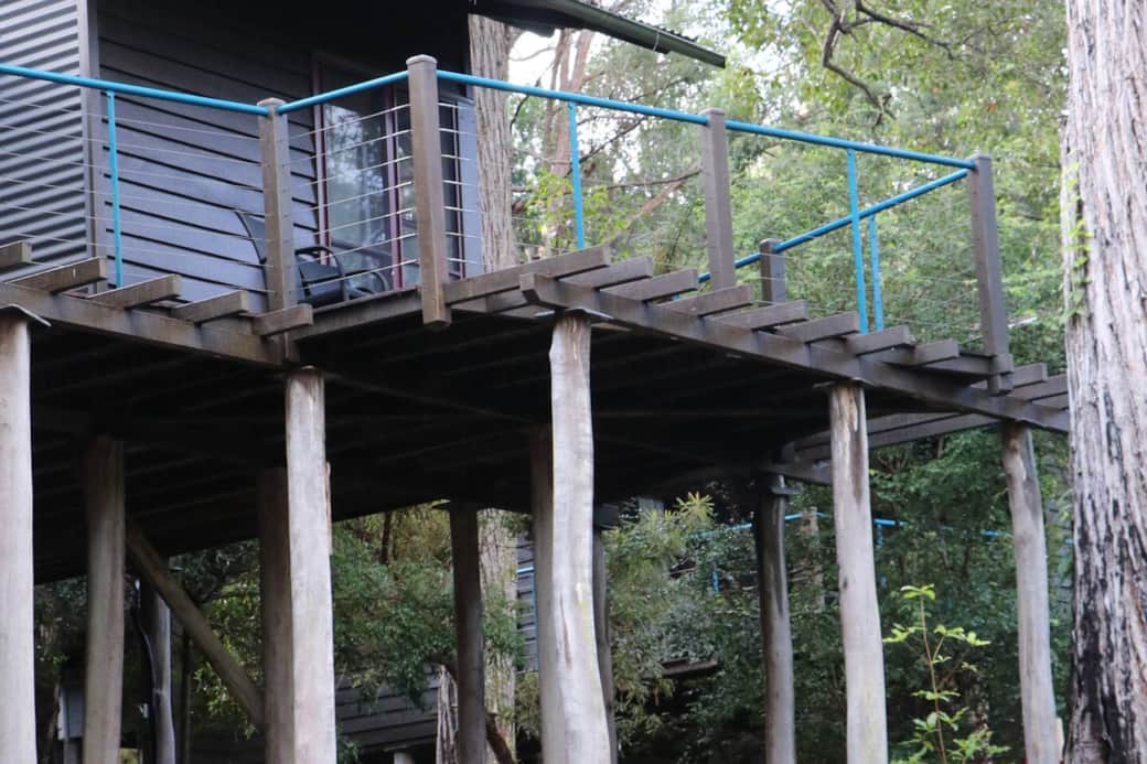 Private villa sits elevated, sits lightly on the land. Private villa sits elevated, sits lightly on the land.