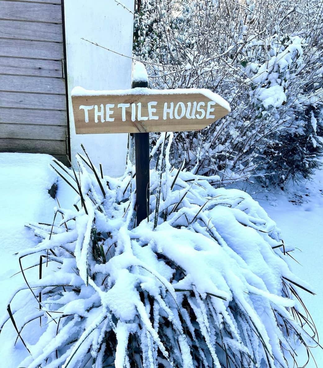 Sign in Winter