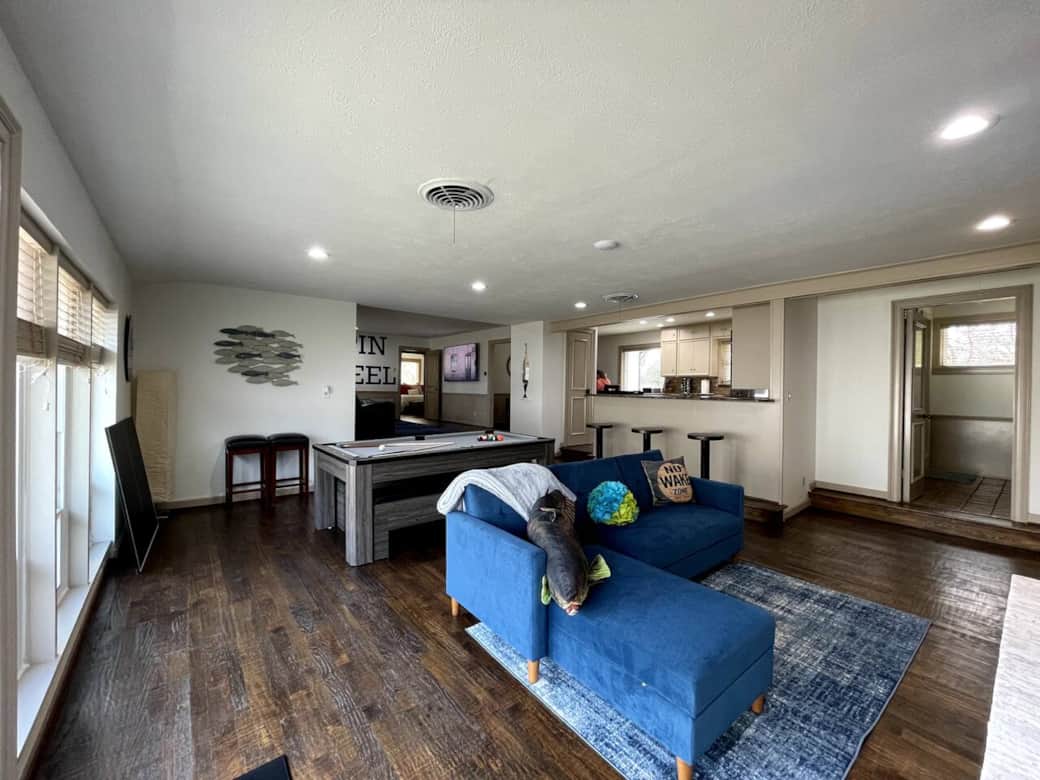 Full bath near game room and kitchen