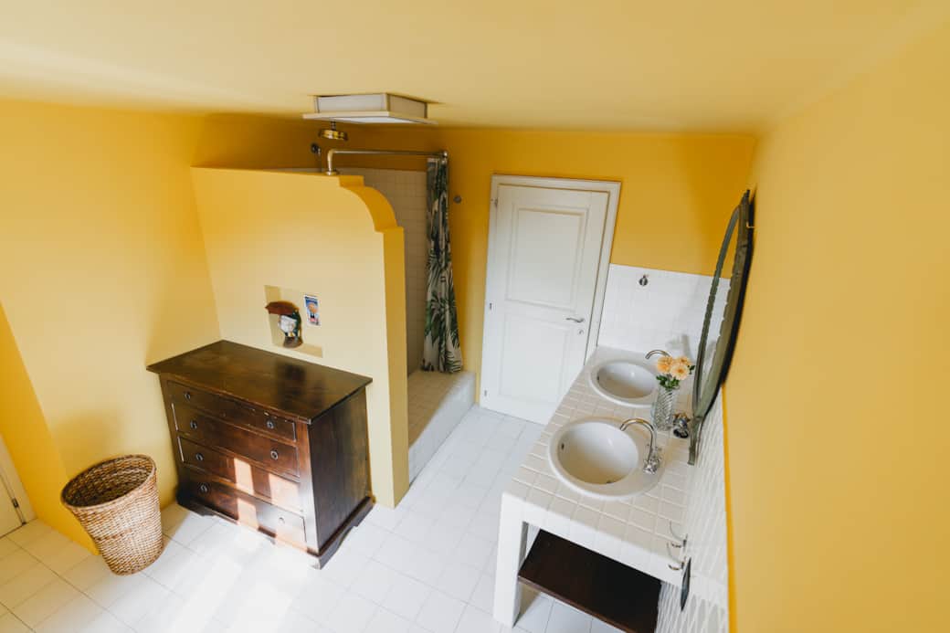 Sbvisualventures Canelli bathroom 1st floor-6