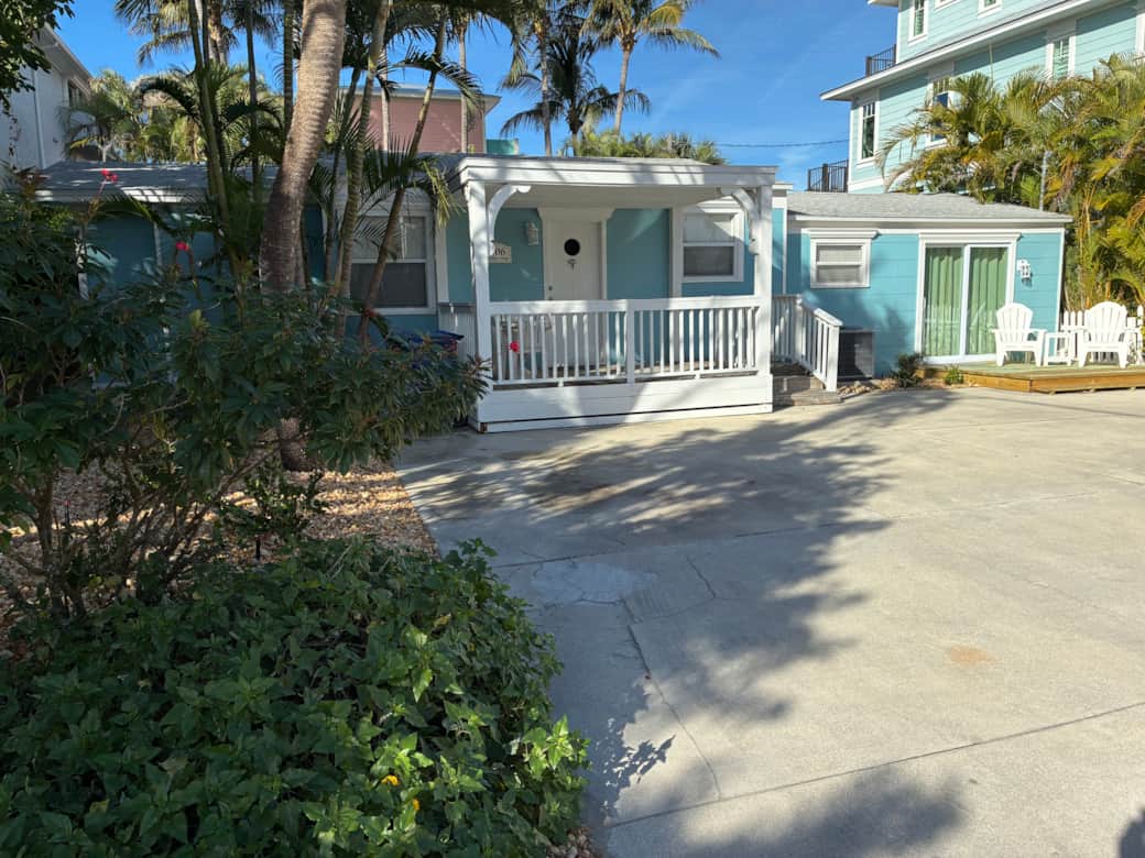 Front garden LP Front garden LP