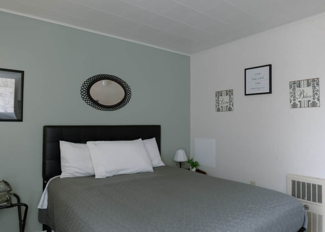 Motel Room 3B Motel Room 3B