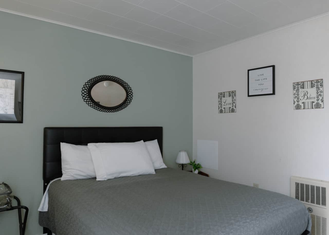 Motel Room 3B