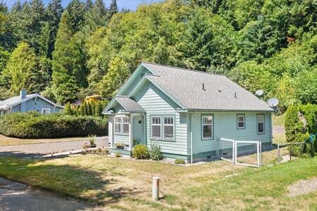 Finch creek home from the side