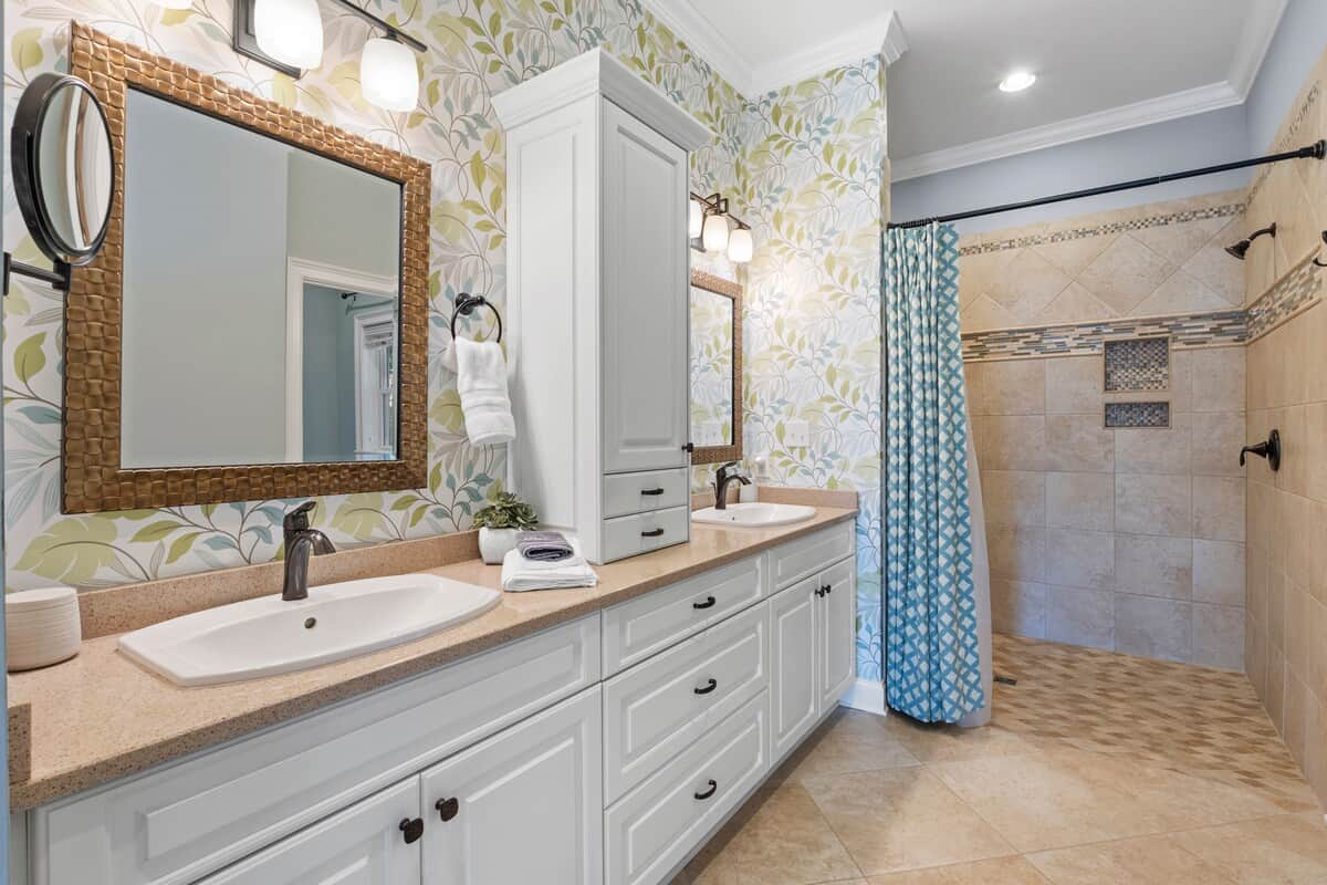 Main Floor Primary Bathroom