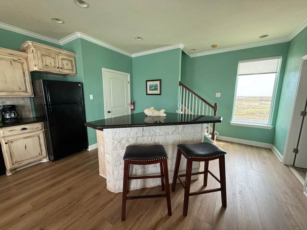 There's plenty of space for food prep. Enjoy your fresh catch! There's plenty of space for food prep. Enjoy your fresh catch!