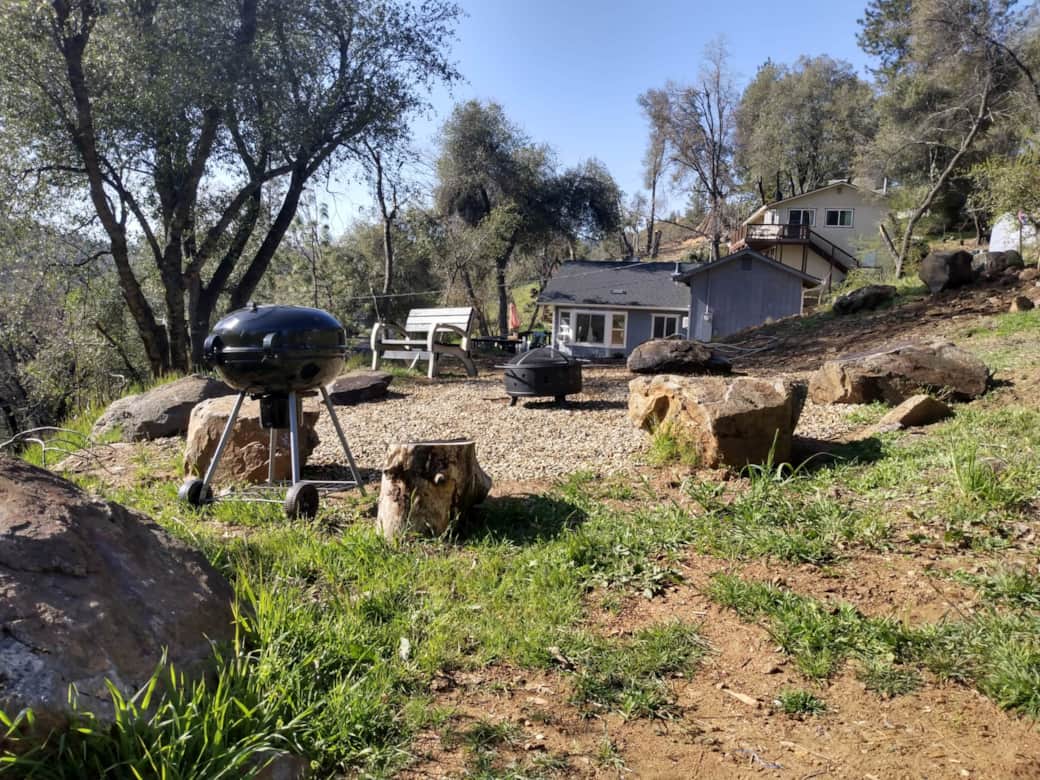 Tuolumne cabin landscape fire pit design