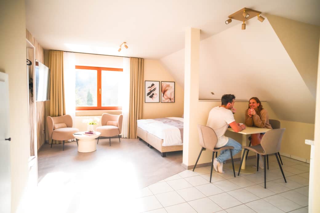 FÜNFER Wohnbereich 3 FÜNFER Wohnbereich 3