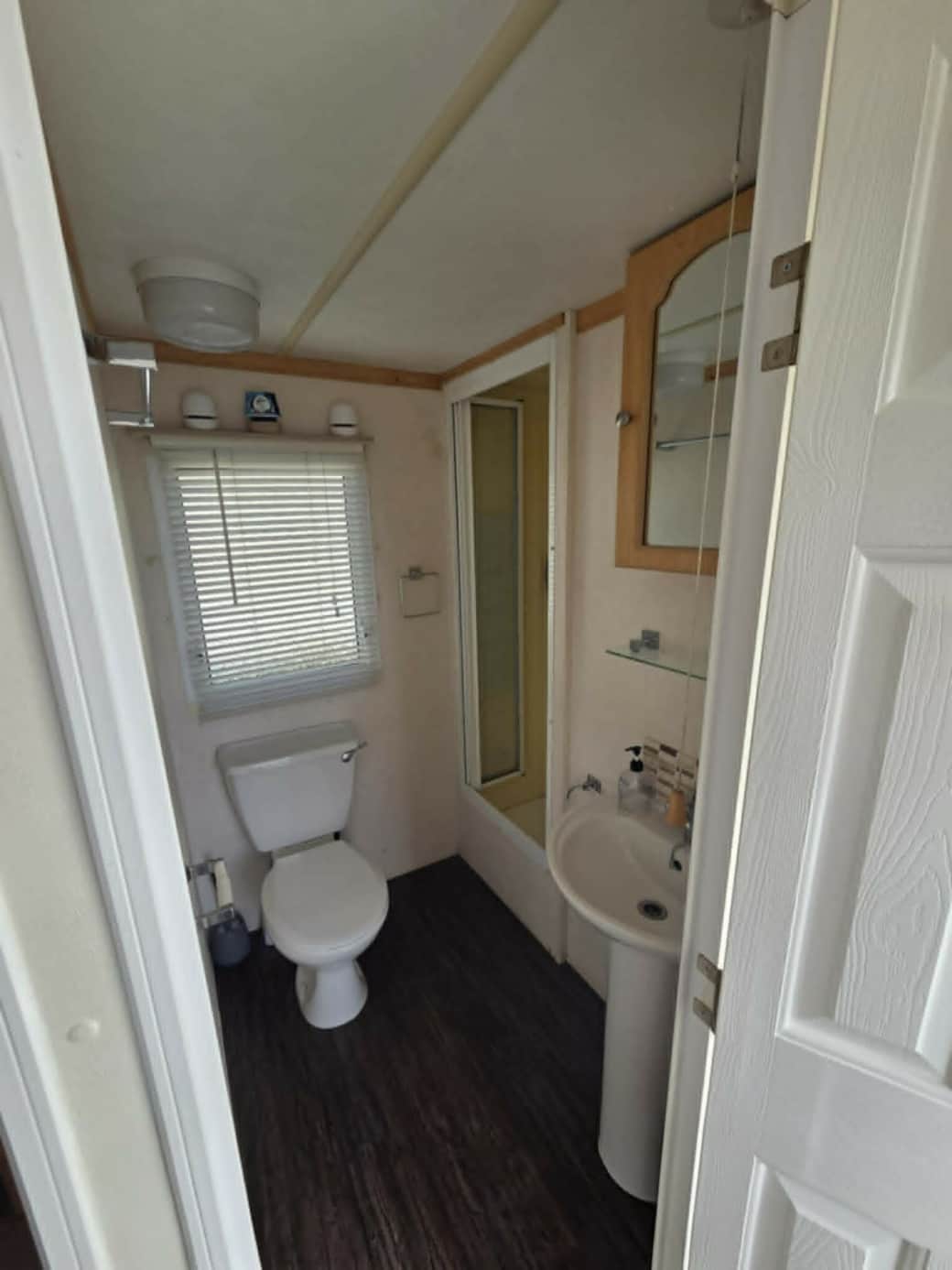 Bathroom Bathroom
