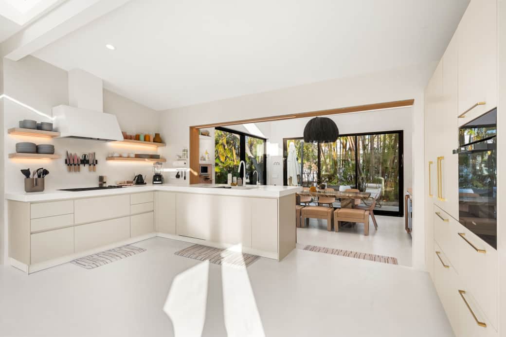 E277014D EE68 4F67 B95F 60EA23E79E24 E277014D EE68 4F67 B95F 60EA23E79E24