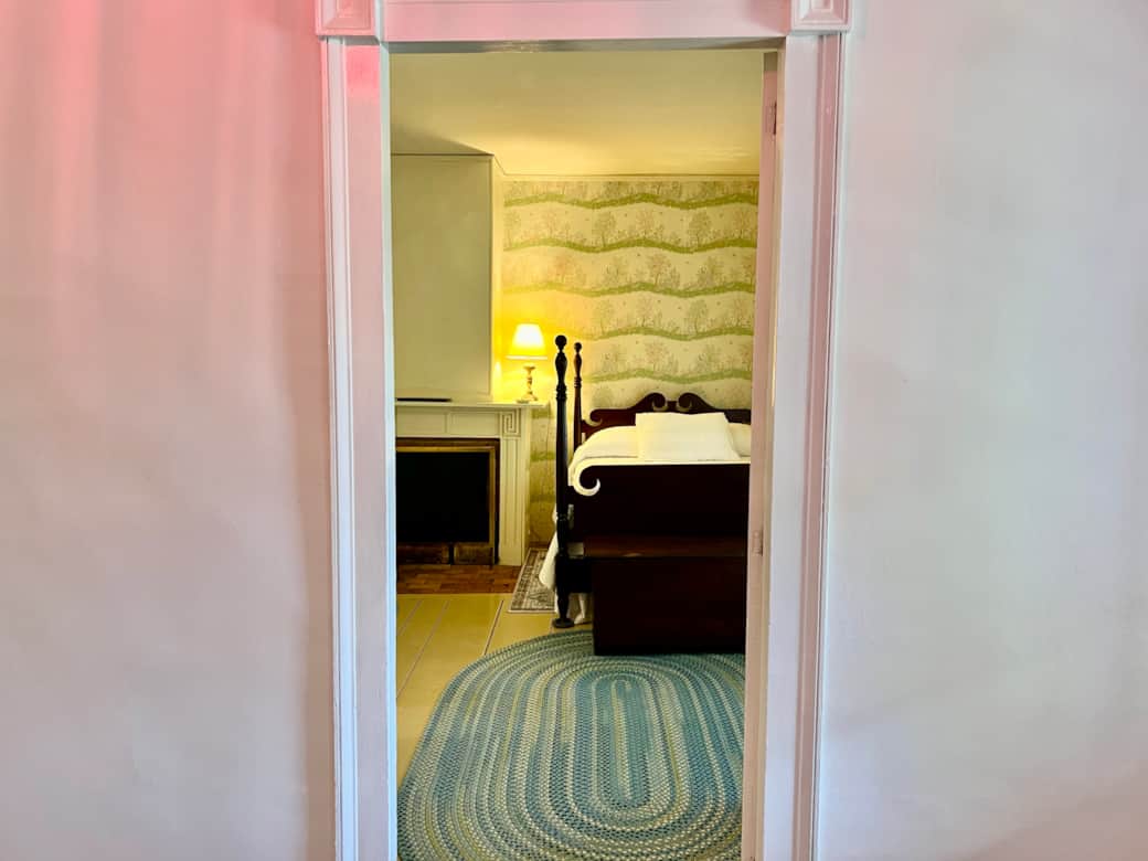 Balcony Room