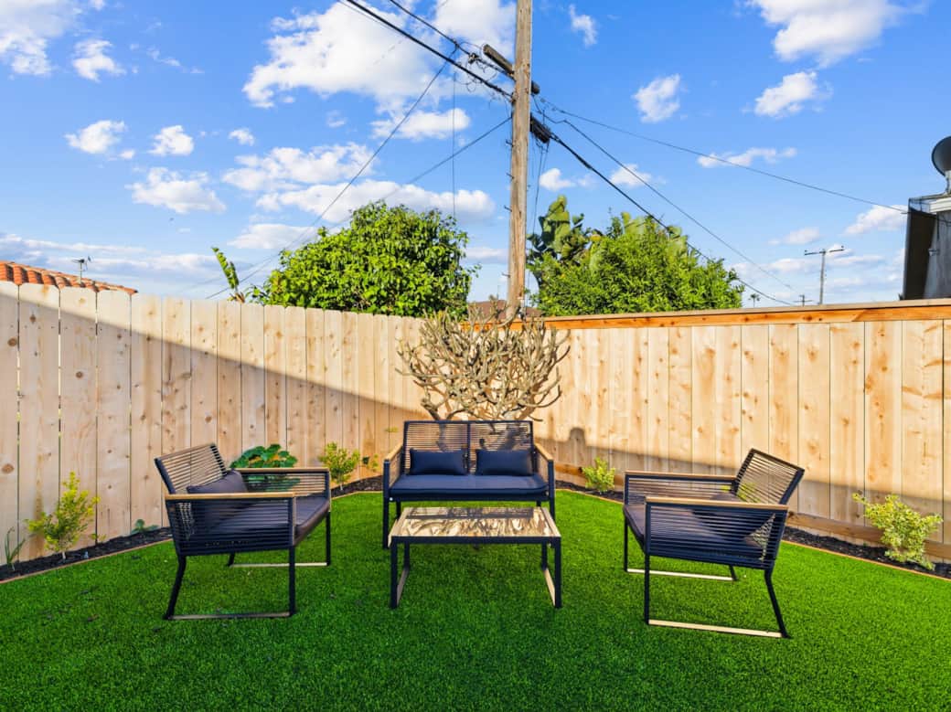 Outdoor Seating Area - Fenced Yard Outdoor Seating Area - Fenced Yard
