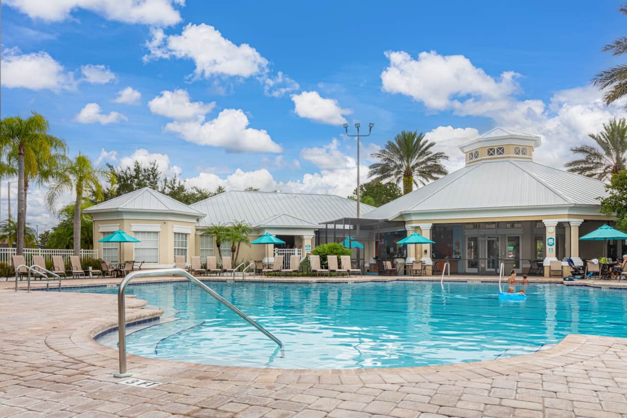 Windsor Palms resort pool - Butterfly Palm