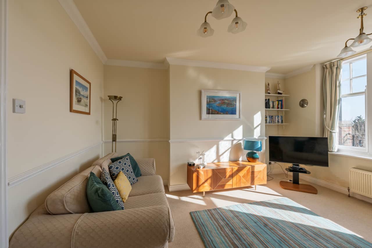 11 Springhill Living Room