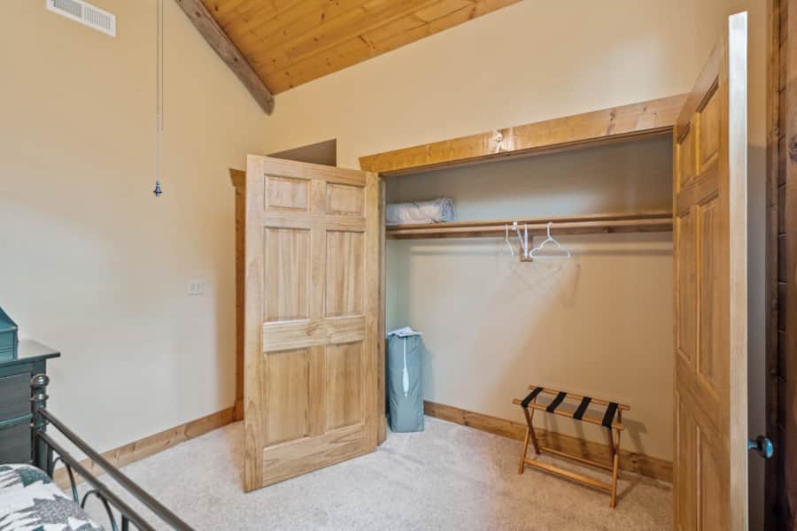 Closet with luggage rack