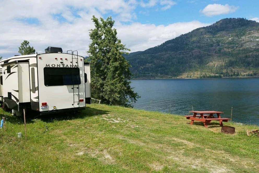 Sandpoint lakefront ranch RV site with fire pit Camping in Sandpoint