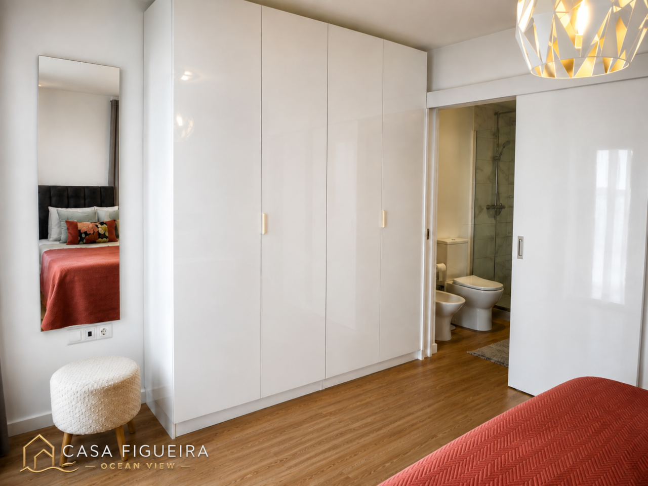 Double bedroom 1 with ocean views