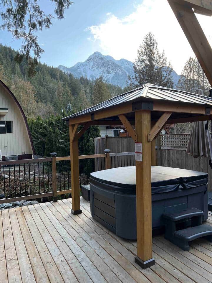 4 person hot tub. 4 person hot tub.