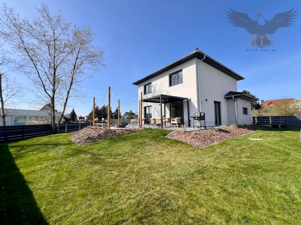 Familienurlaub an See und Fluss - mit großem Garten und Feuerstelle Familienurlaub an See und Fluss - mit großem Garten und Feuerstelle