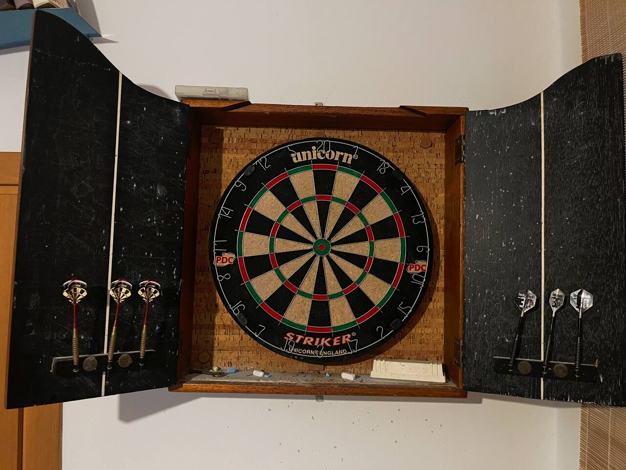 Bersaglio con freccette a disposizione degli ospiti