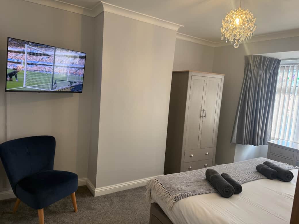 Front bedroom